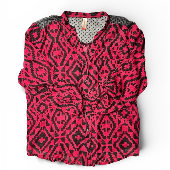 Tops - No Boundaries Geometric Pink and Black Blouse